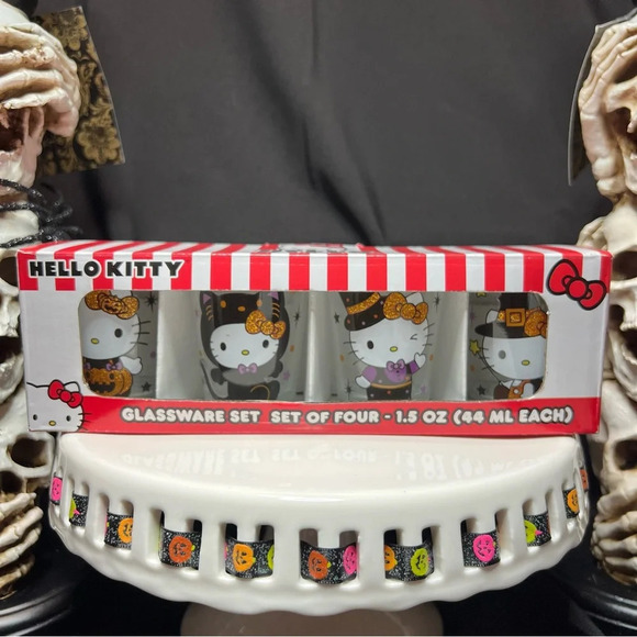 Sanrio Hello Kitty Halloween Glass Shot Glasses - Set Of 4 - Cat,Pumpkin,Witch - Picture 1 of 11